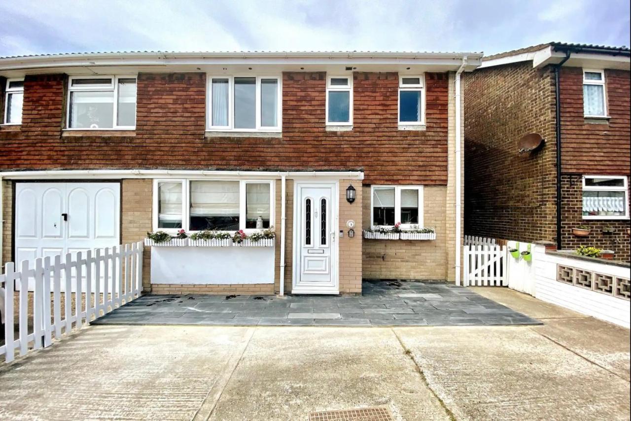 1Min Walk To Beach- Happy Waves- Family Home Camber المظهر الخارجي الصورة